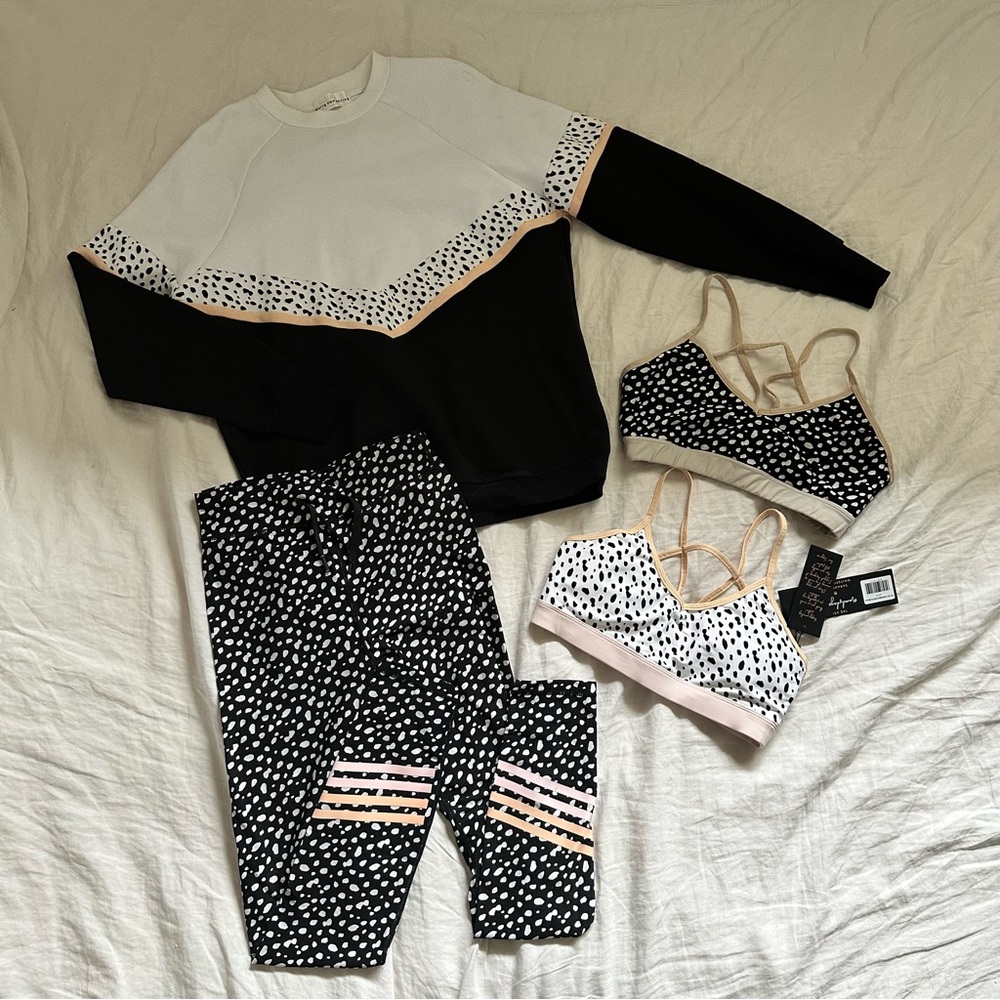Sarah’s day x white fox boutique activewear set